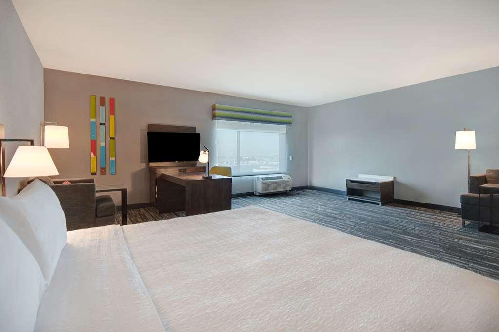Hampton Inn & Suites Ontario Rancho Cucamonga Habitación foto